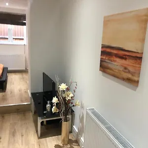 https://city-sparrow-apartments-4.brighton-hotels-england.com