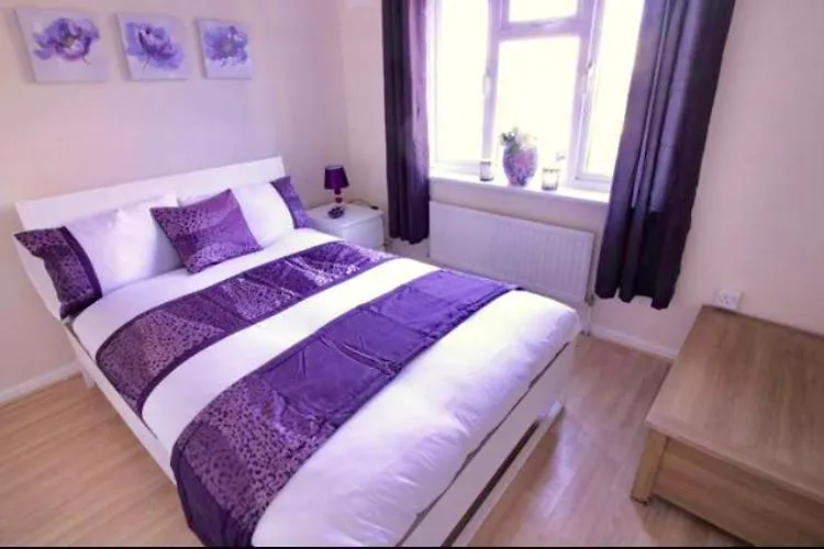 Grundystreet32 Apartment London